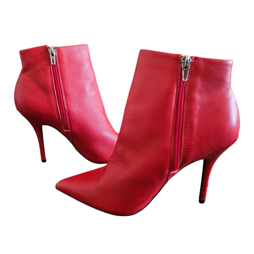 Steve Madden Women's Knock Red Leather Stiletto Ankle Bootie Size 8